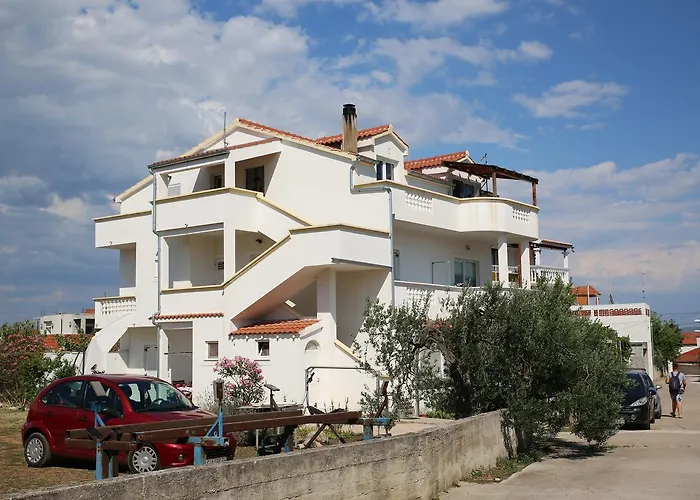 Apartment Lambasa